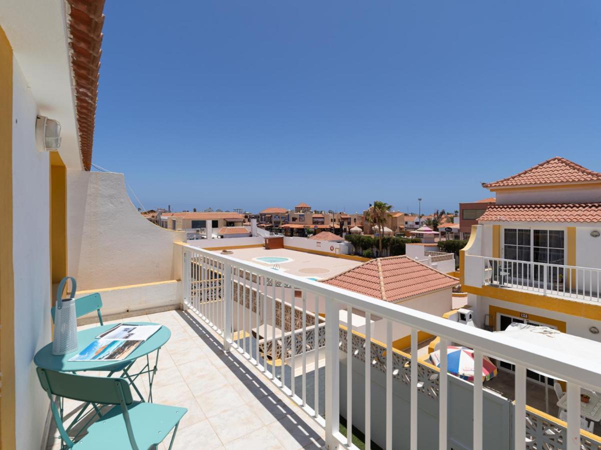 Apartamento En El Castillo Con Piscina Caleta De Fuste Exterior photo