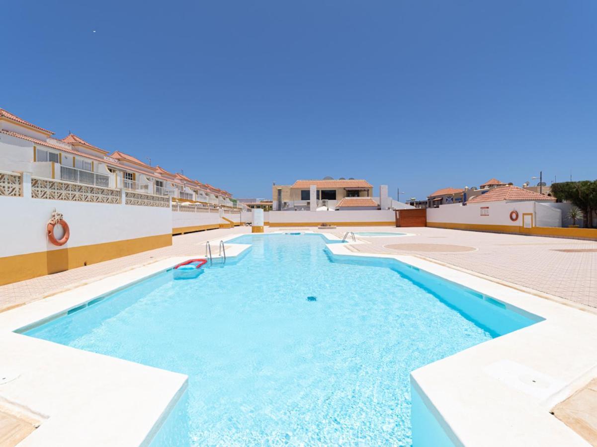 Apartamento En El Castillo Con Piscina Caleta De Fuste Exterior photo